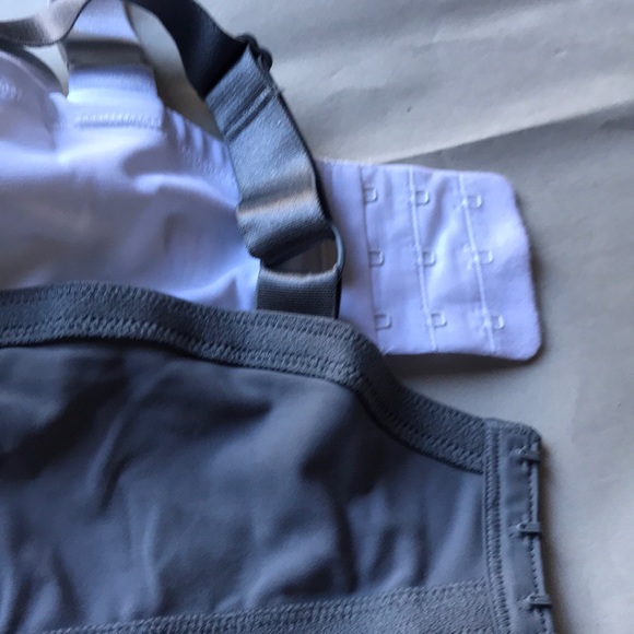 NWT Bundle 2 Bras Olga Comfort Satin UW Gray/White - Picture 8 of 8